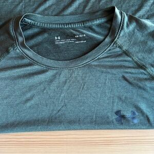 Under Armour Men's Dark Green Short Sleeve Tee